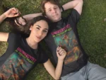 Nosacz Student – Uniwersytet im. Świętego Melanżu | Śmieszna koszulka imprezowa męska | T-shirt czarny