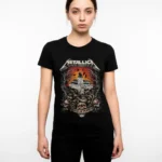 Koncertowa koszulka damska Metallica Master of Puppets to klasyk, który zna każdy fan heavy metalu.
