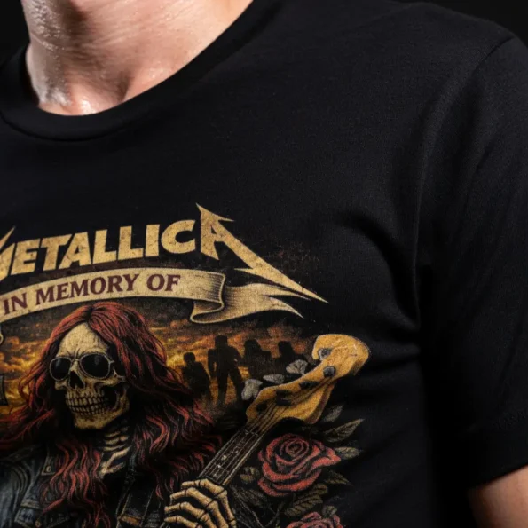 Dlaczego warto kupić męską koszulkę Metallica Cliff Burton In Memory Of 1962-1986?