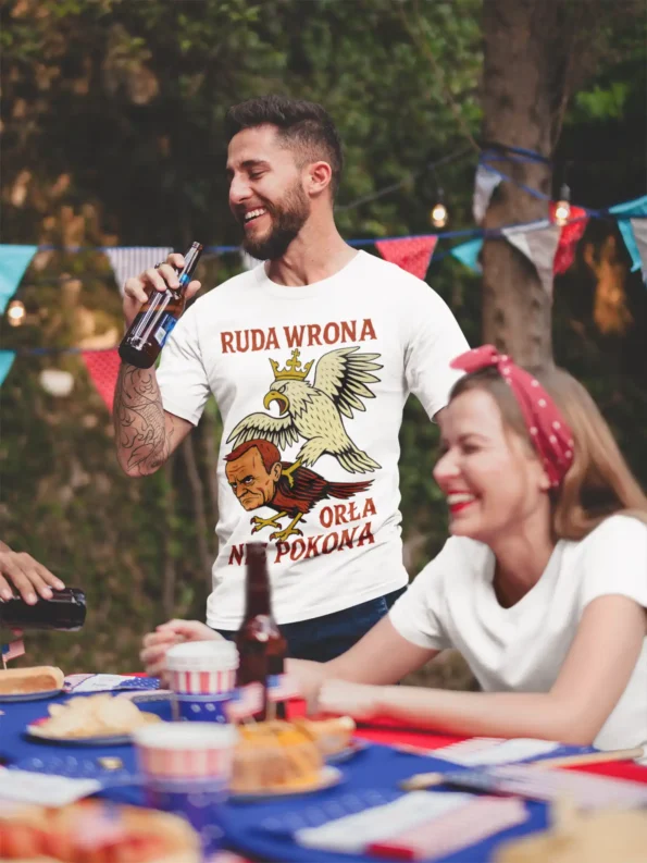 Dodaj do koszyka i pokaż, że nie boisz się wyrazistego przekazu.
Bądź patriotą i noś z dumą. Noś Orła! Nie bać Tuska!